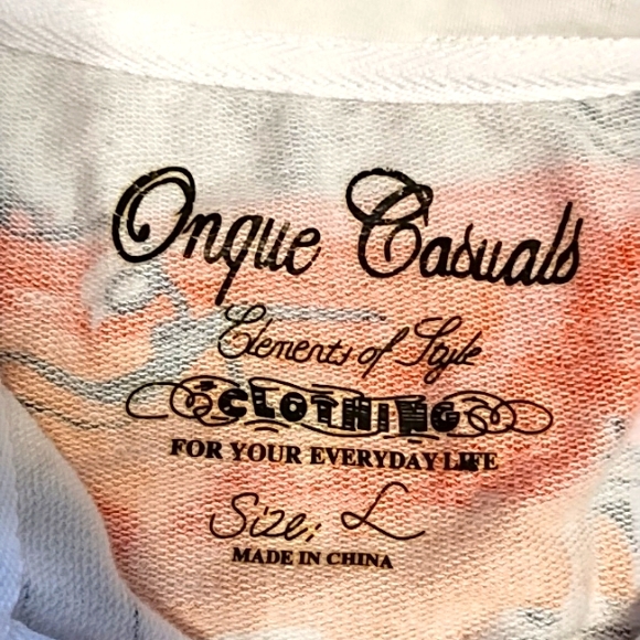 Graphic Print Zip-Up Top - Picture 3 of 12